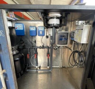 Local technique d'une piscine container Local technique d'une piscine container